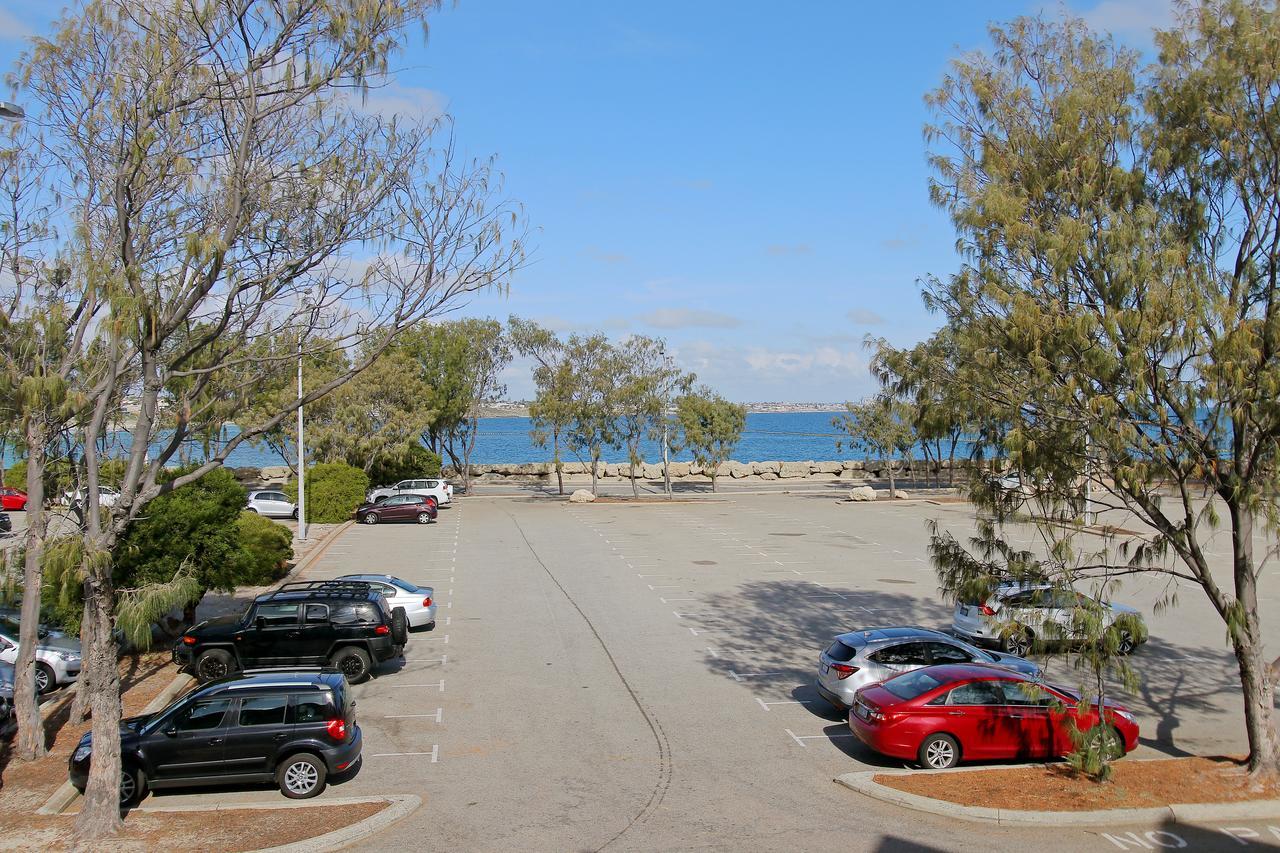 Hillarys Marina Apartment Perth Exterior photo