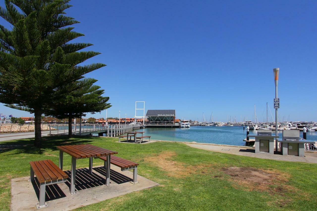Hillarys Marina Apartment Perth Exterior photo